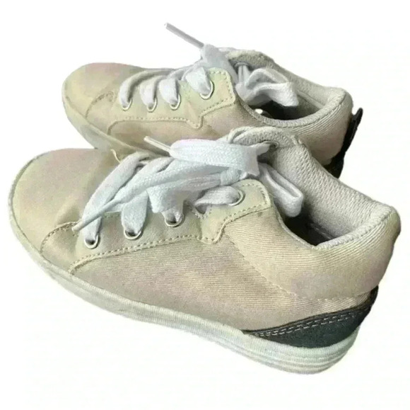 Carters Sound Casual Sneakers, Toddler Boys Size 9, Beige - Picture 1 of 3